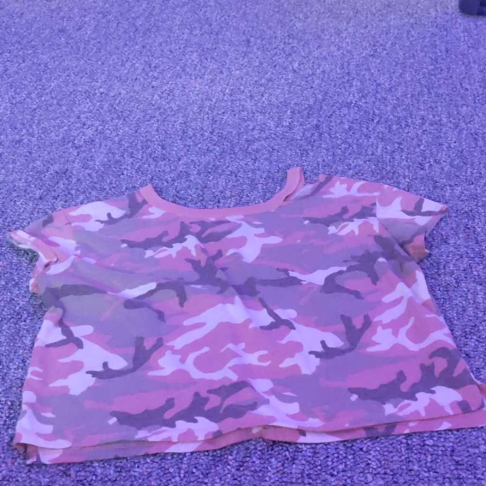 Camo tee